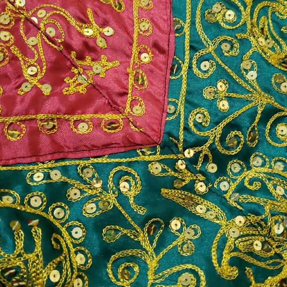 Bedspread - Picture 7 of 8